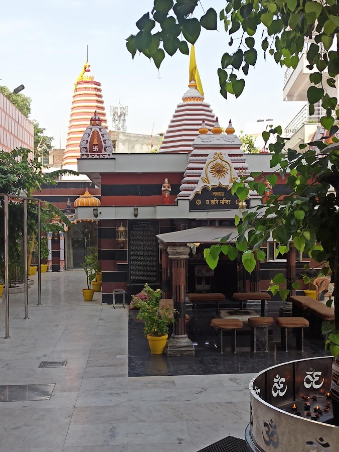 Sat Manzil Sanatan Dharam Temple, Tilak Nagar East photo 4