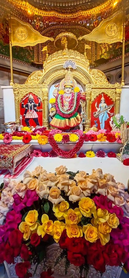 Maa Aadishakti Jhandewala Devi Mandir