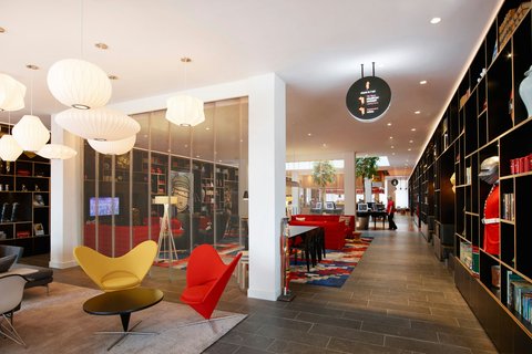 citizenM Tower of London photo 4