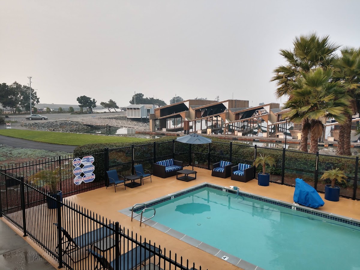 The Marina Inn on San Francisco Bay photo 3