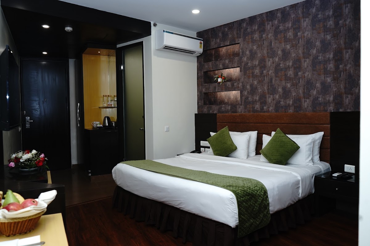 Five Elements Hotels - Delhi (Hotel North Avenue) photo 2