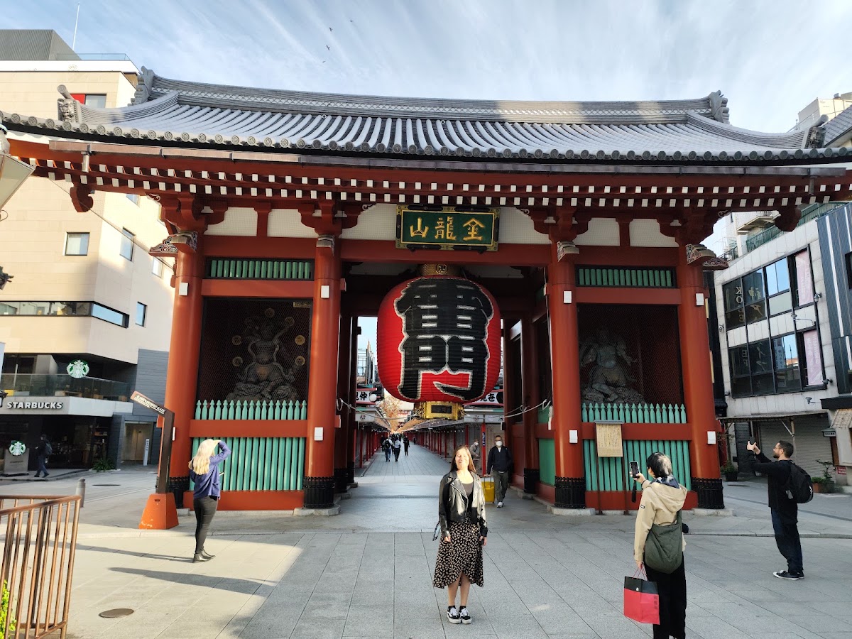 Kaminarimon Gate