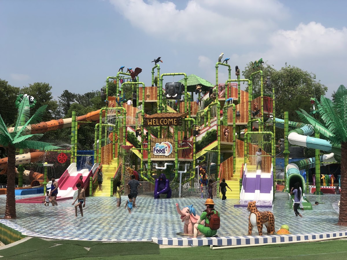 Fun N Food WaterPark photo 8
