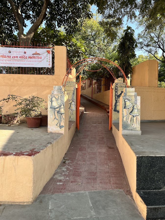 Baba Neem Karoli Ashram Hanuman Mandir, Jaunapur, Delhi photo 8