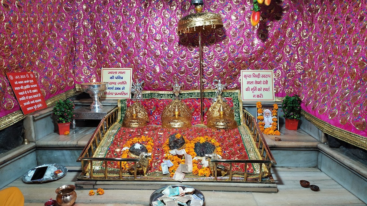 Hanuman Mandir Karol bagh photo 10