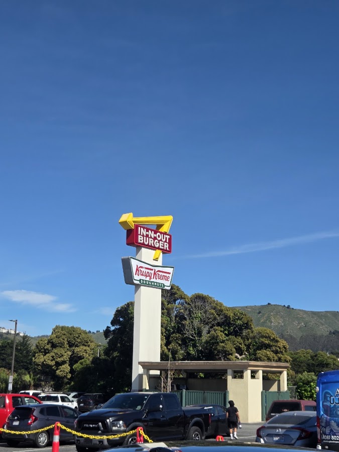 In-N-Out Burger photo 8