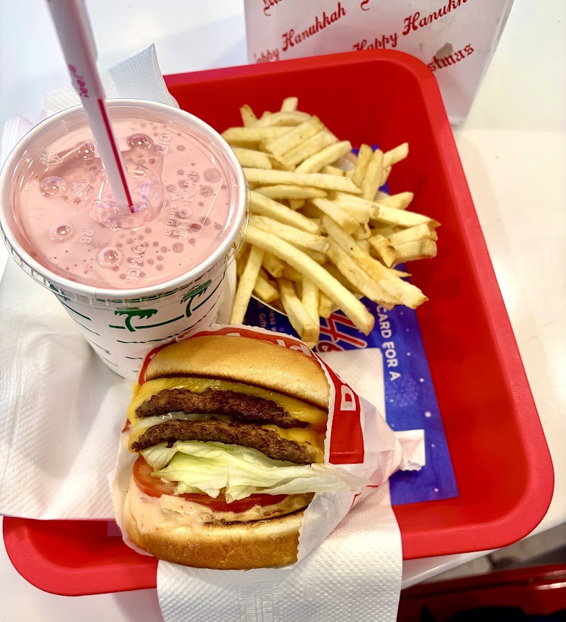 In-N-Out Burger photo 3