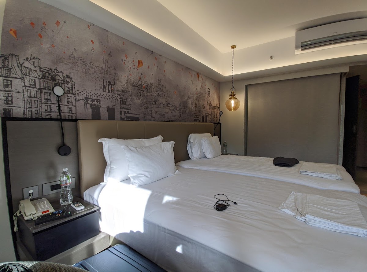 Pride Plaza Hotel Ahmedabad photo 8
