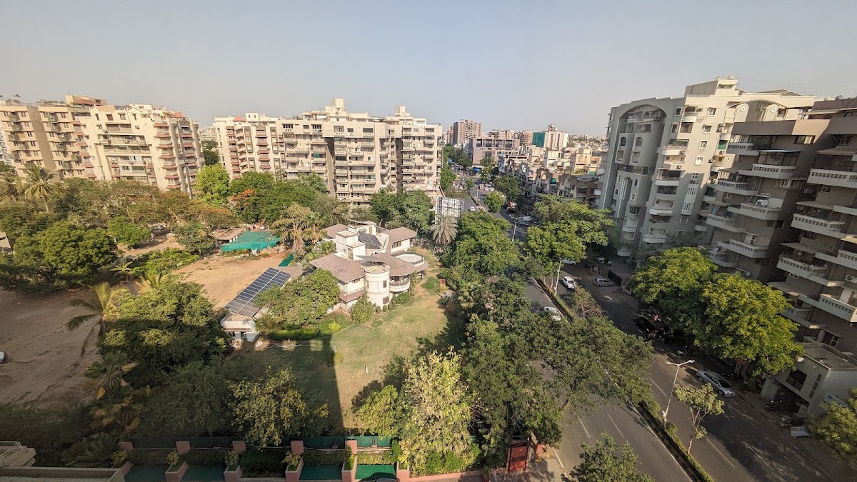 Pride Plaza Hotel Ahmedabad photo 10