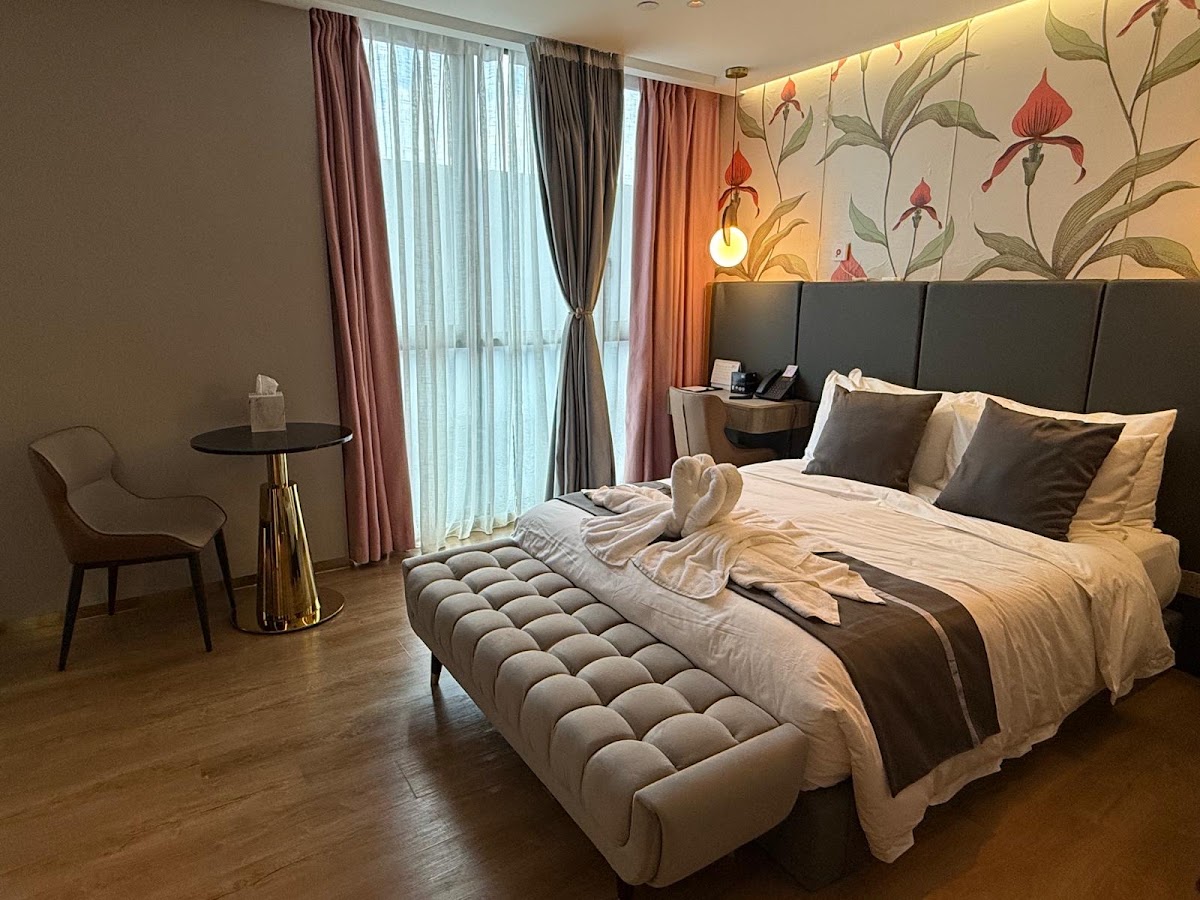 Re'Joy Suites photo 2