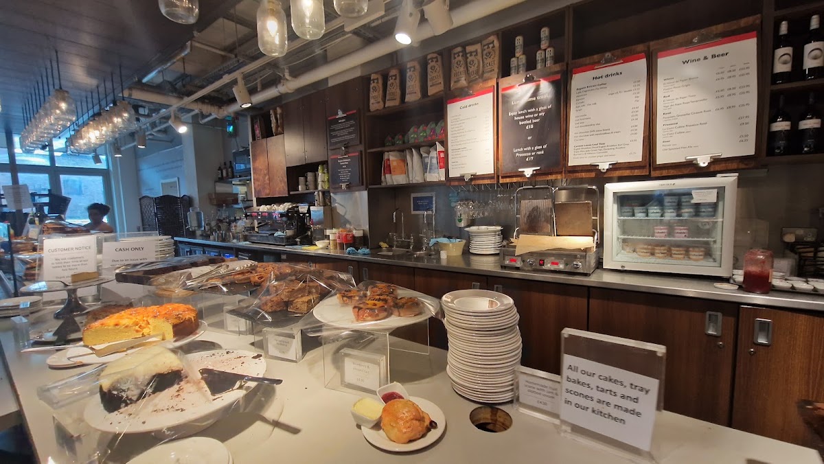 Foyles photo 10