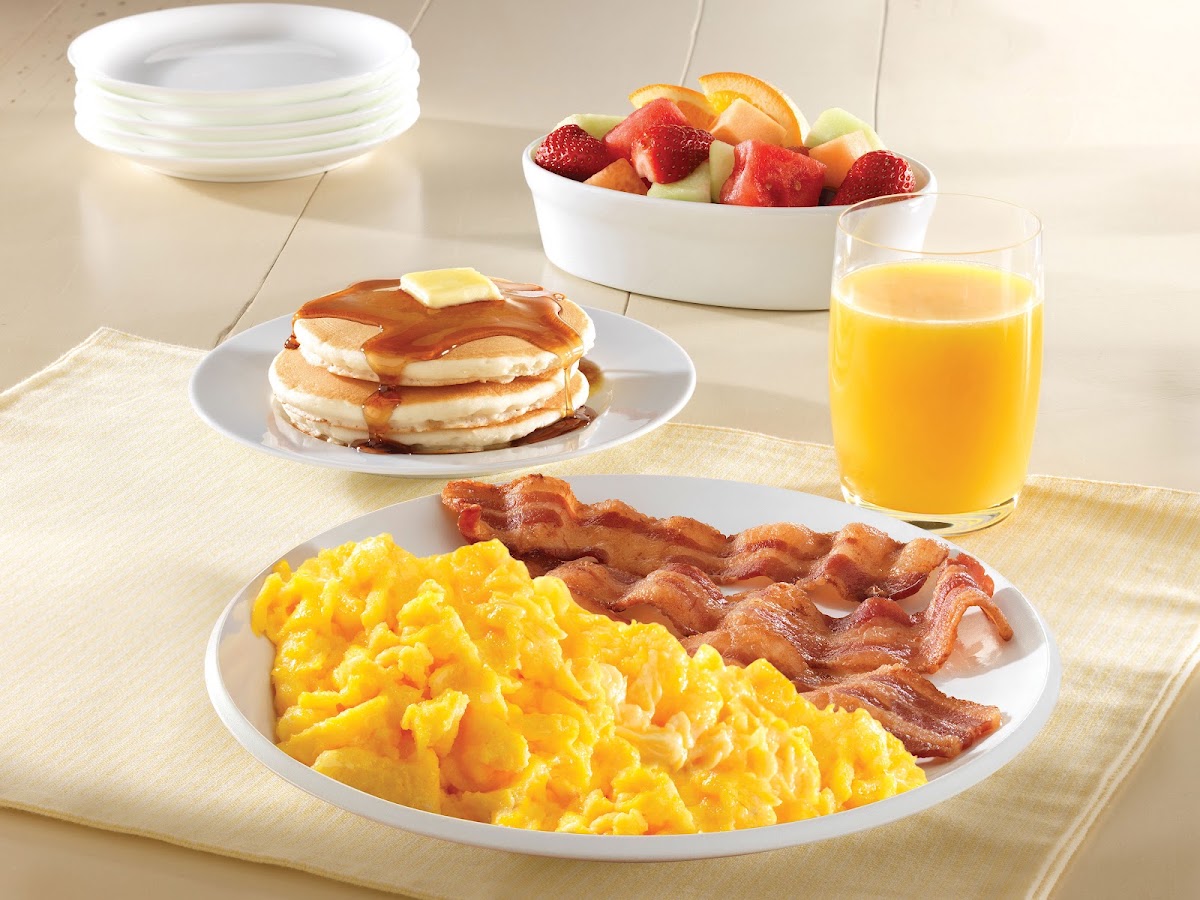 Golden Corral Buffet & Grill photo 2