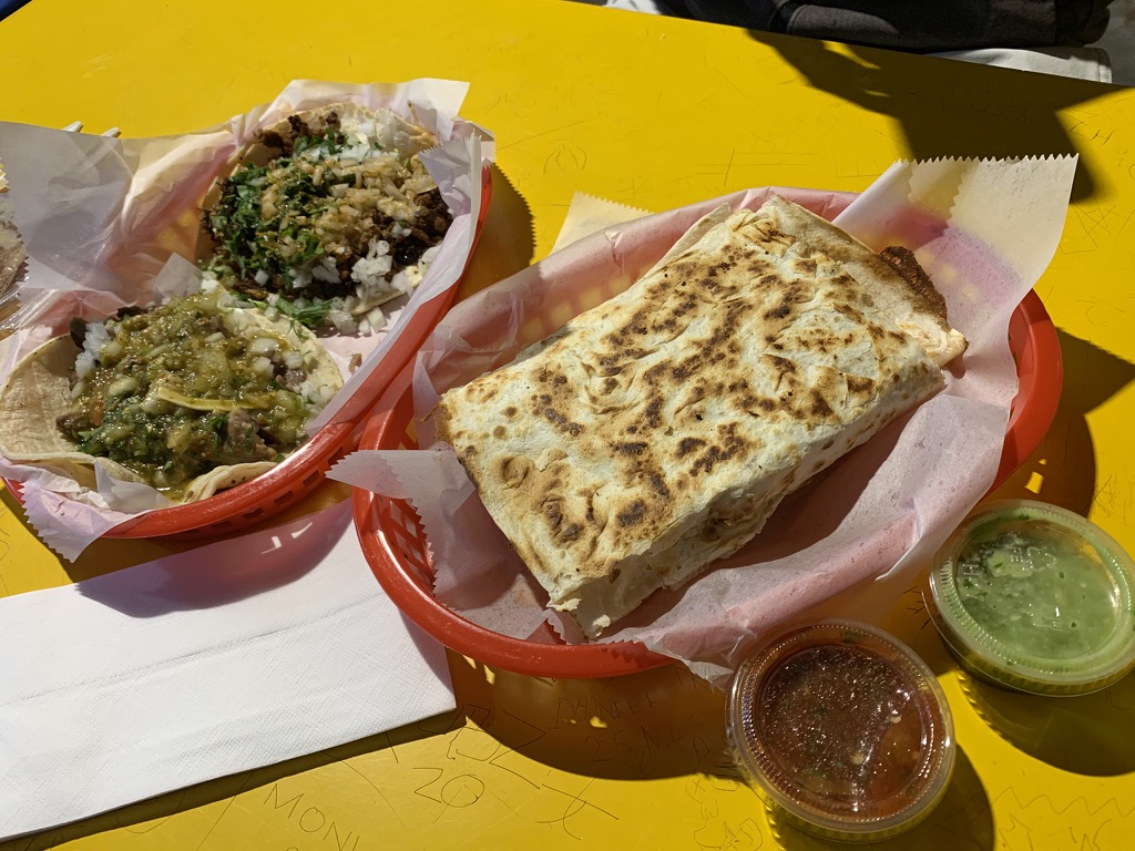Taquería El Farolito photo 9