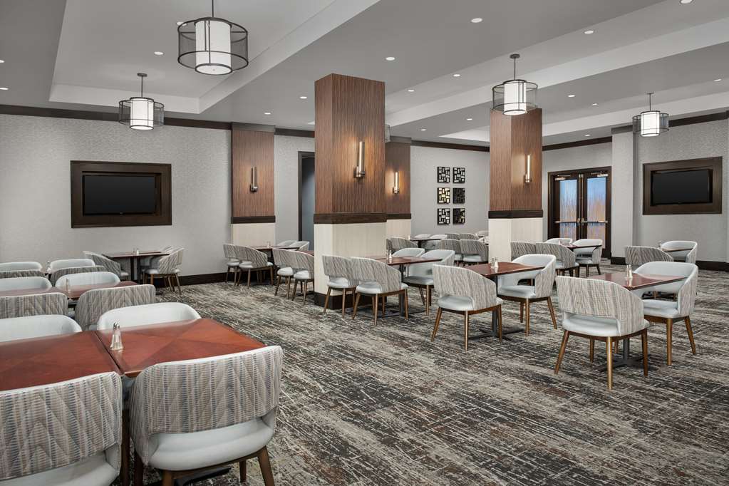 Embassy Suites by Hilton Springfield photo 6