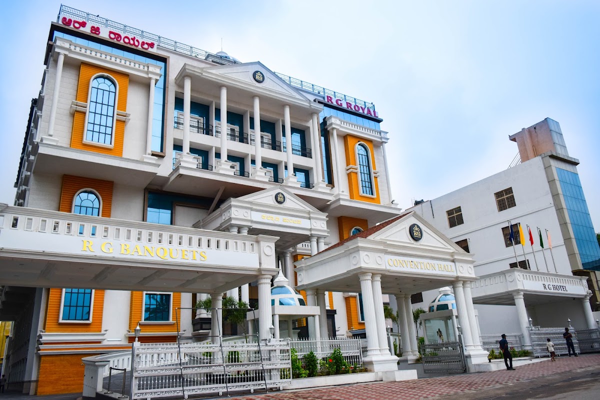 RG Royal Hotel