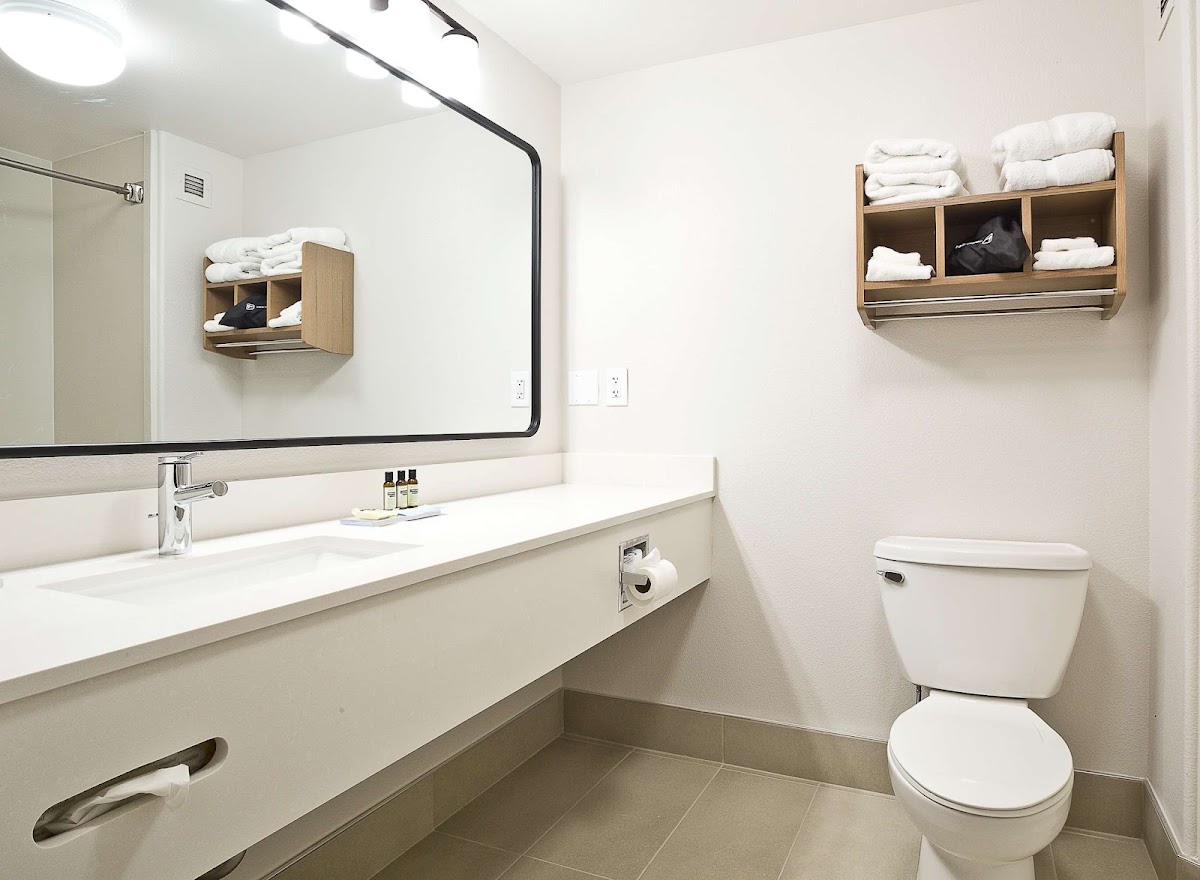 Hawthorn Suites by Wyndham Oakland/Alameda photo 4