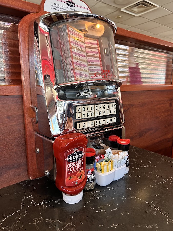 Silver Diner photo 6