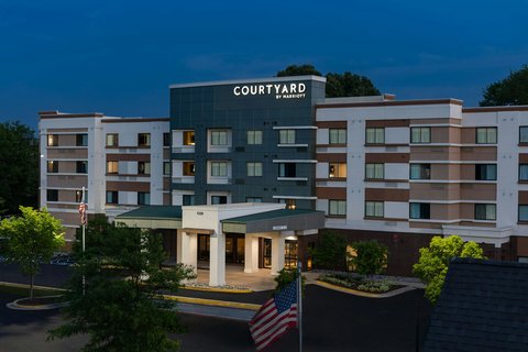 Courtyard by Marriott Largo Medical Center Drive