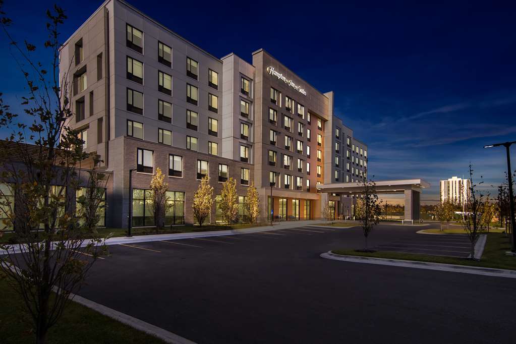 Hampton Inn & Suites Chicago Medical District UIC photo 5
