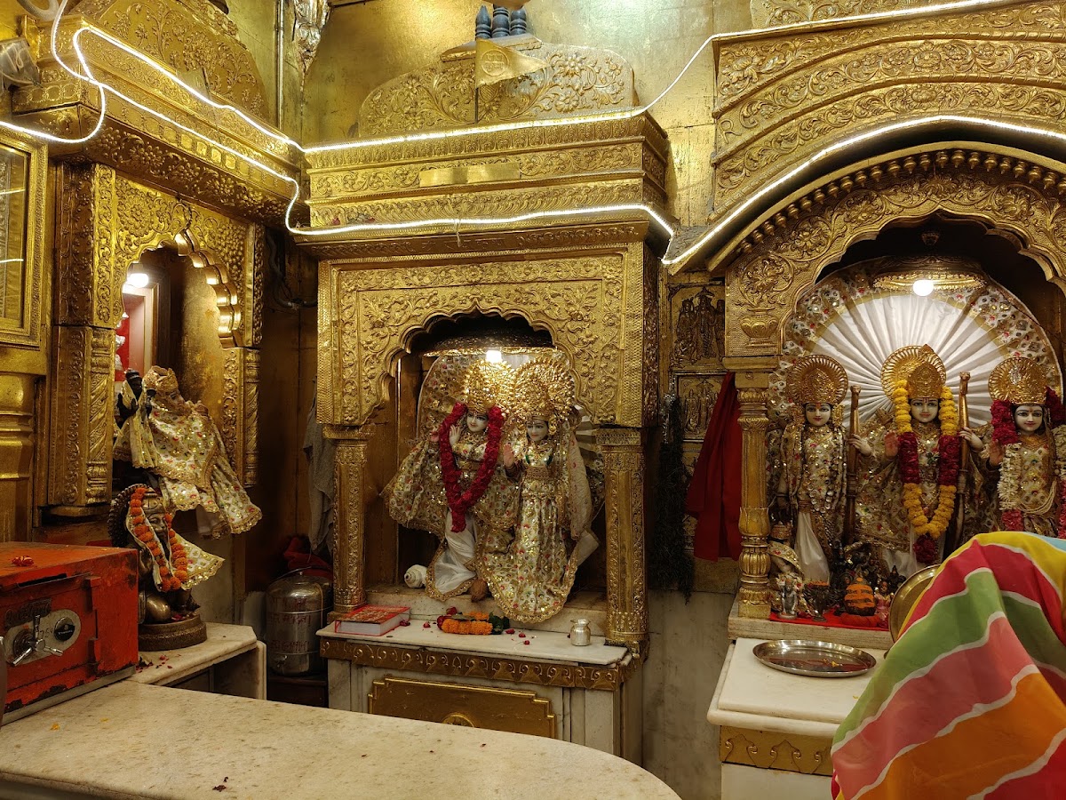 Pracheen Hanuman Mandir, Connaught Place photo 6