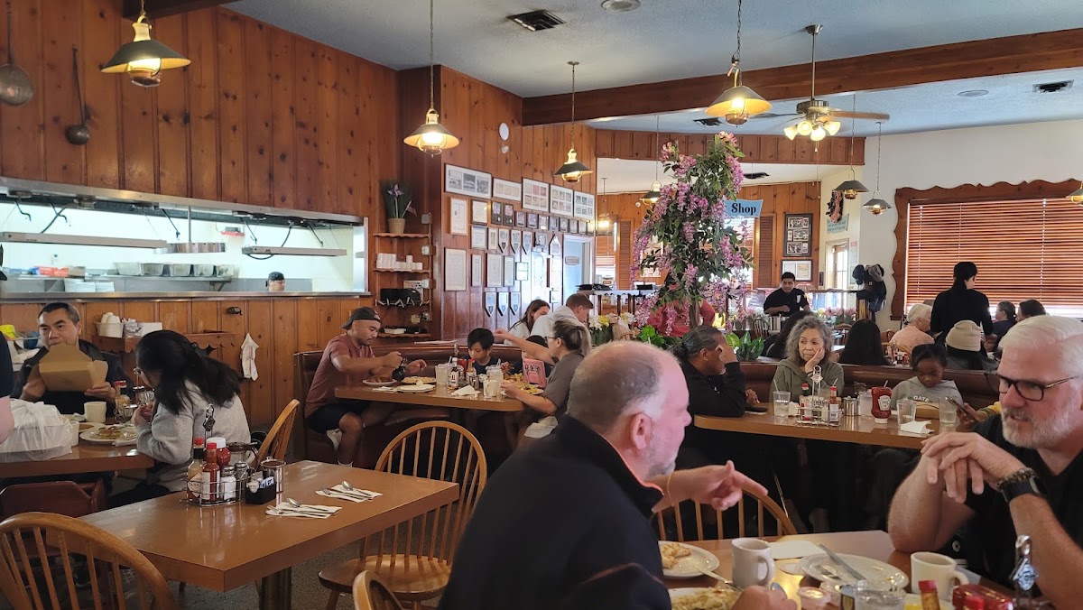 Millbrae Pancake House photo 5