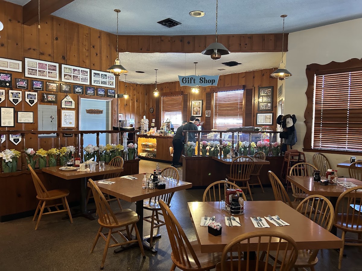 Millbrae Pancake House photo 6