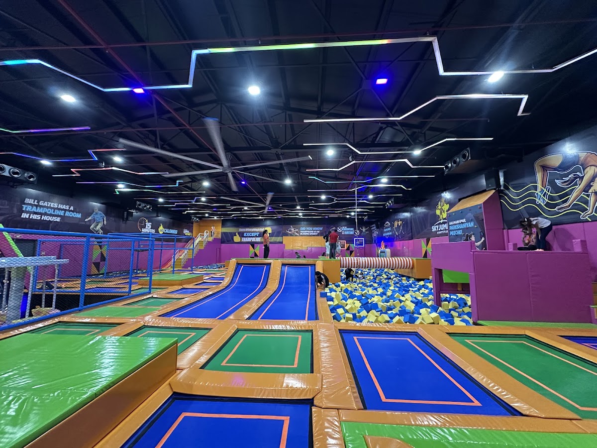 SkyJumper Trampoline Park photo 2