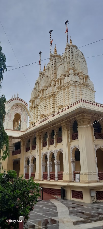 ISKCON Temple, Ahmedabad photo 2