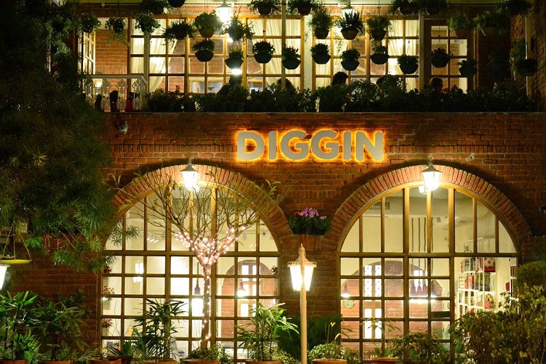 DIGGIN CAFE