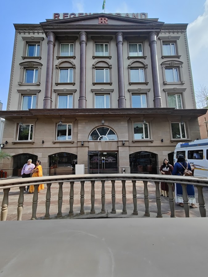 Hotel Regent Grand photo 3