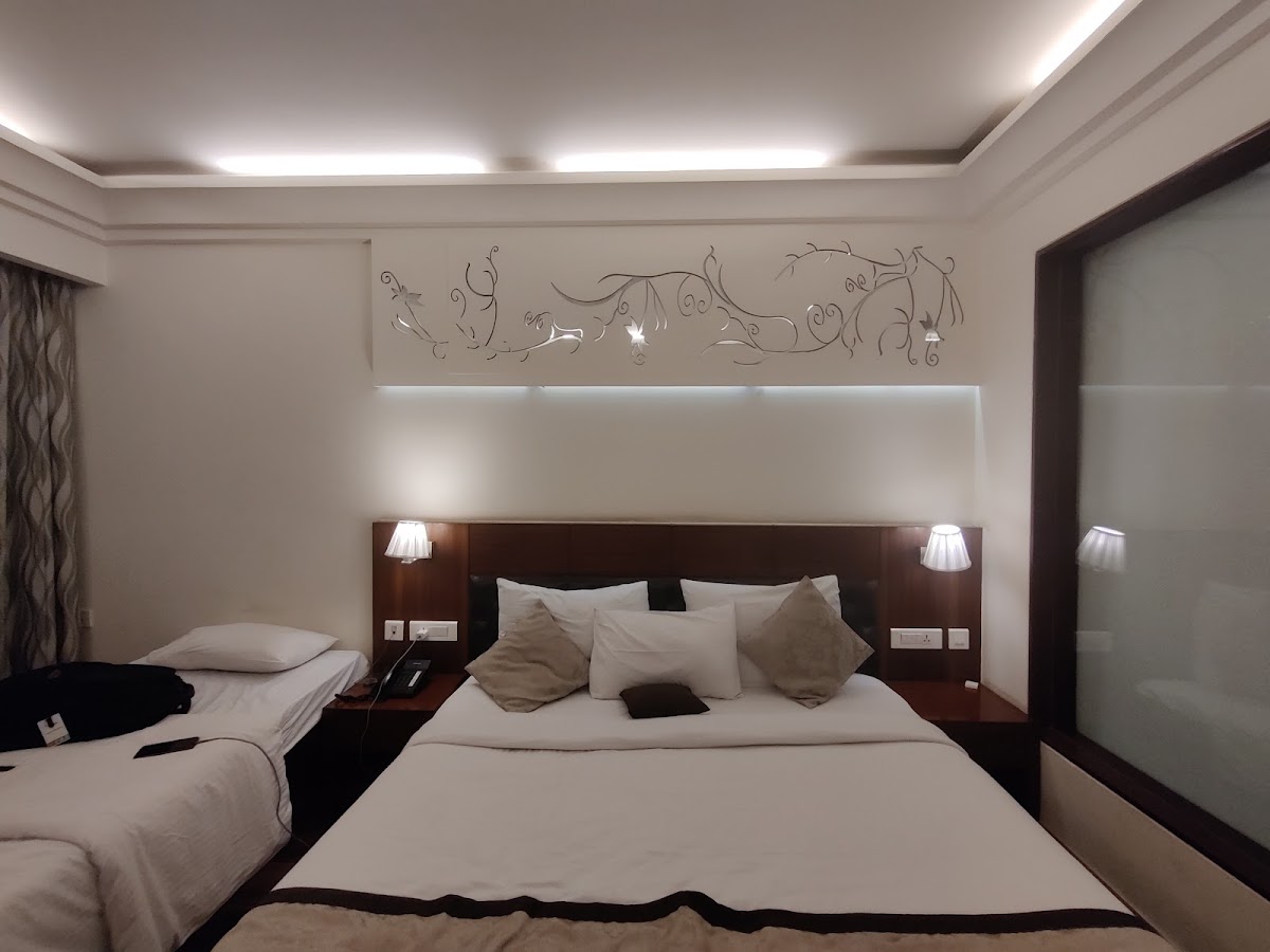 Hotel Regent Grand photo 7