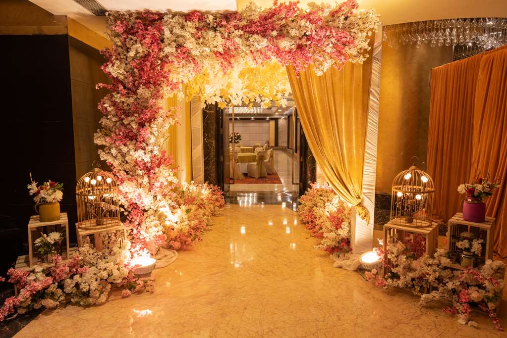 Radisson Blu Hotel, Kaushambi Delhi NCR photo 9
