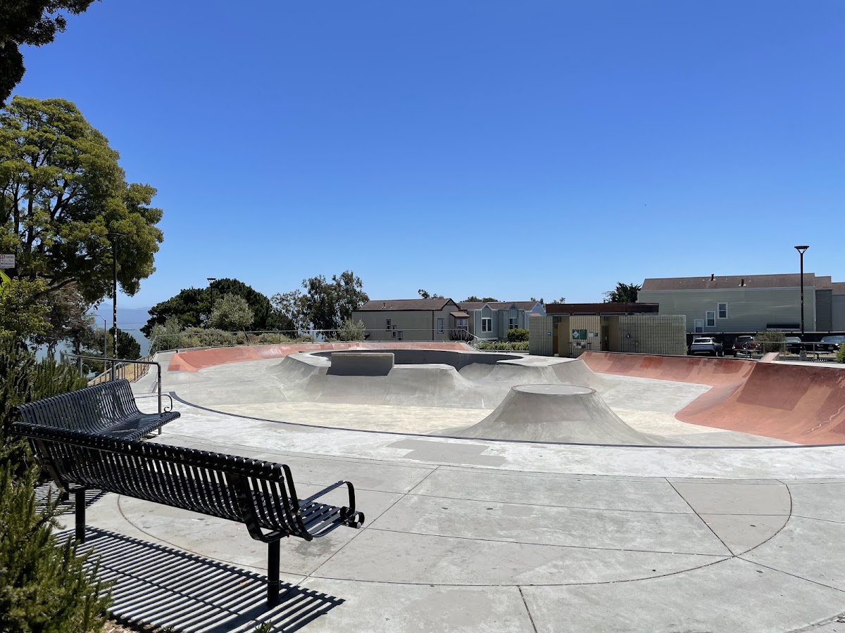 Hilltop Park (Sundial park) photo 2
