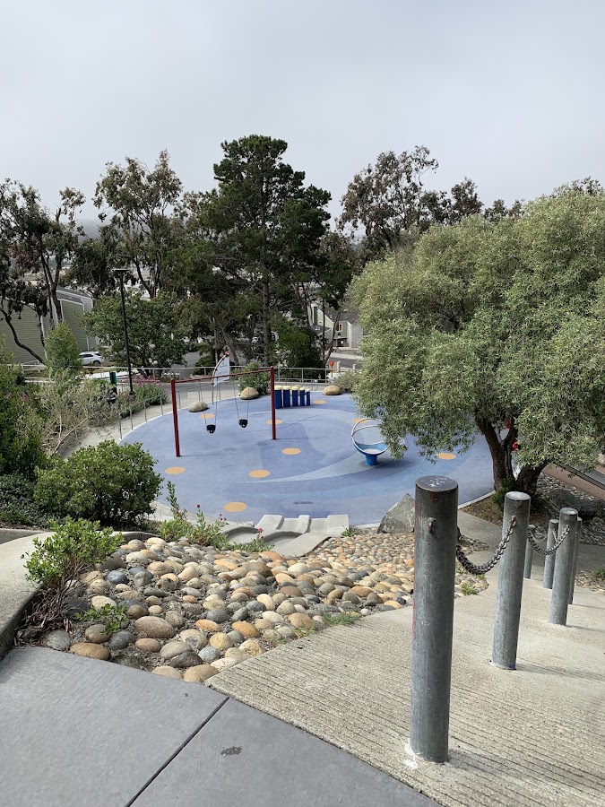 Hilltop Park (Sundial park) photo 4