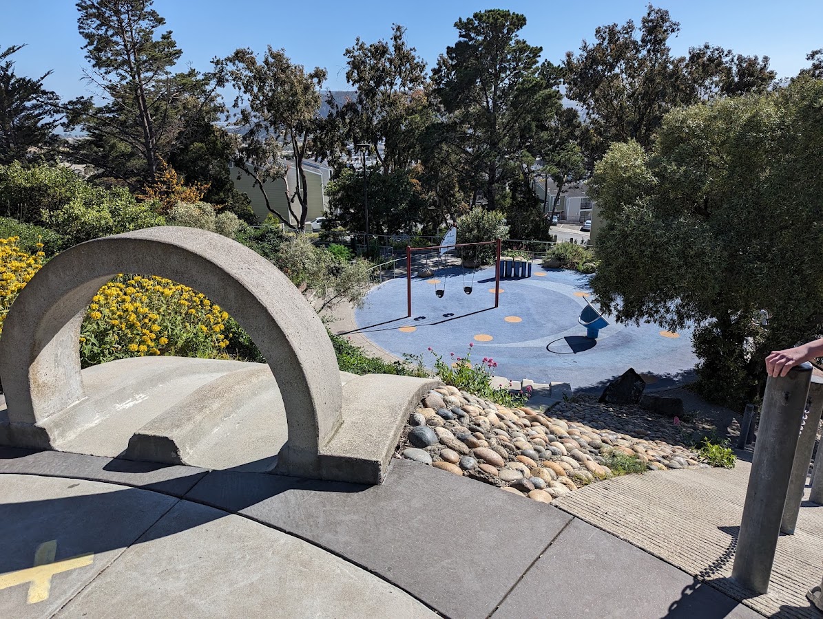 Hilltop Park (Sundial park) photo 7