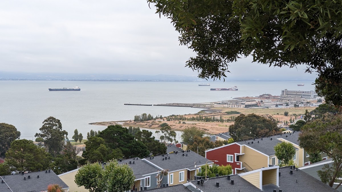 Hilltop Park (Sundial park) photo 9