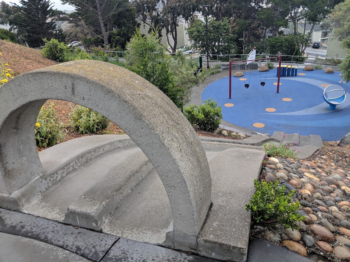 Hilltop Park (Sundial park) photo 10