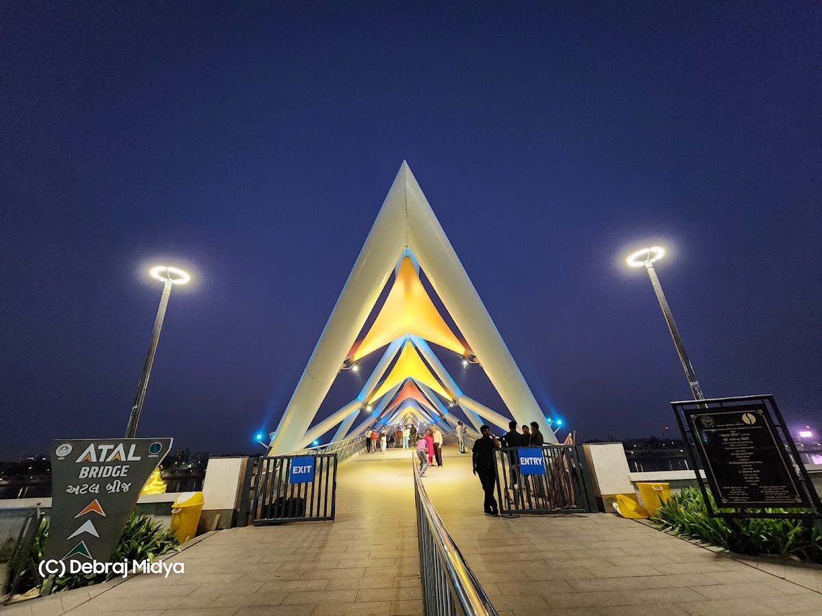 Sabarmati Riverfront Flower Park photo 6