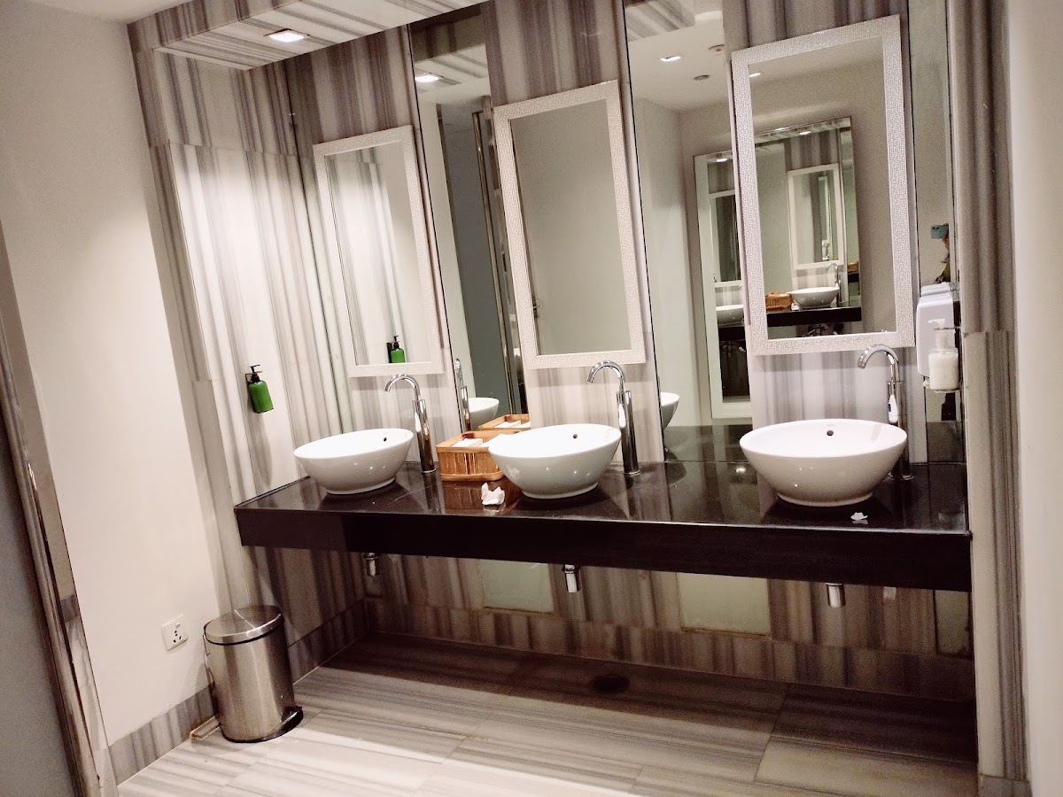 Holiday Inn New Delhi Mayur Vihar Noida, an IHG Hotel photo 4