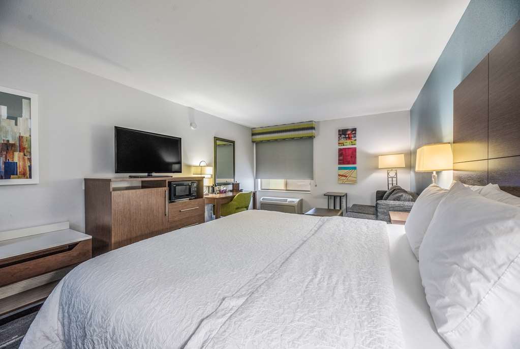 Hampton Inn Oakland-Hayward photo 10