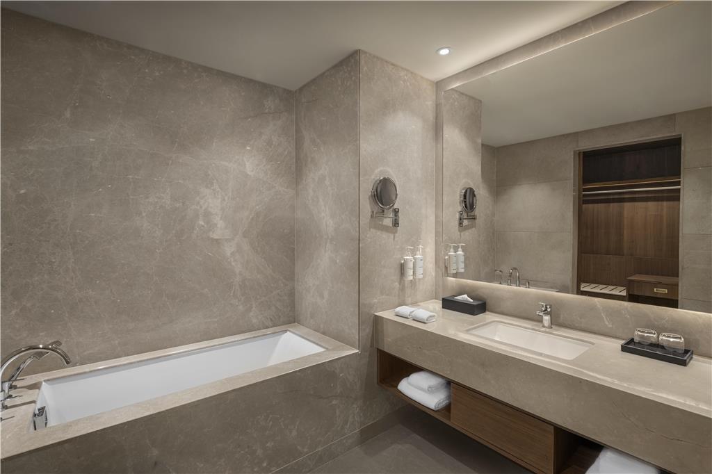 Radisson Hotel Delhi MG Road photo 4