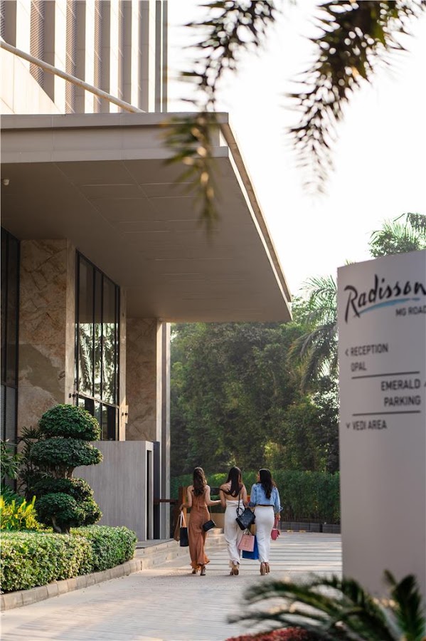 Radisson Hotel Delhi MG Road photo 10