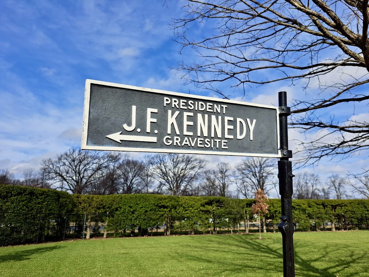 President John F. Kennedy Memorial photo 8