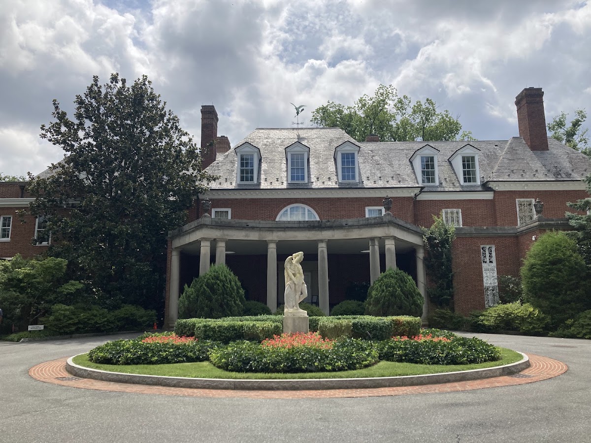 Hillwood Estate, Museum & Gardens