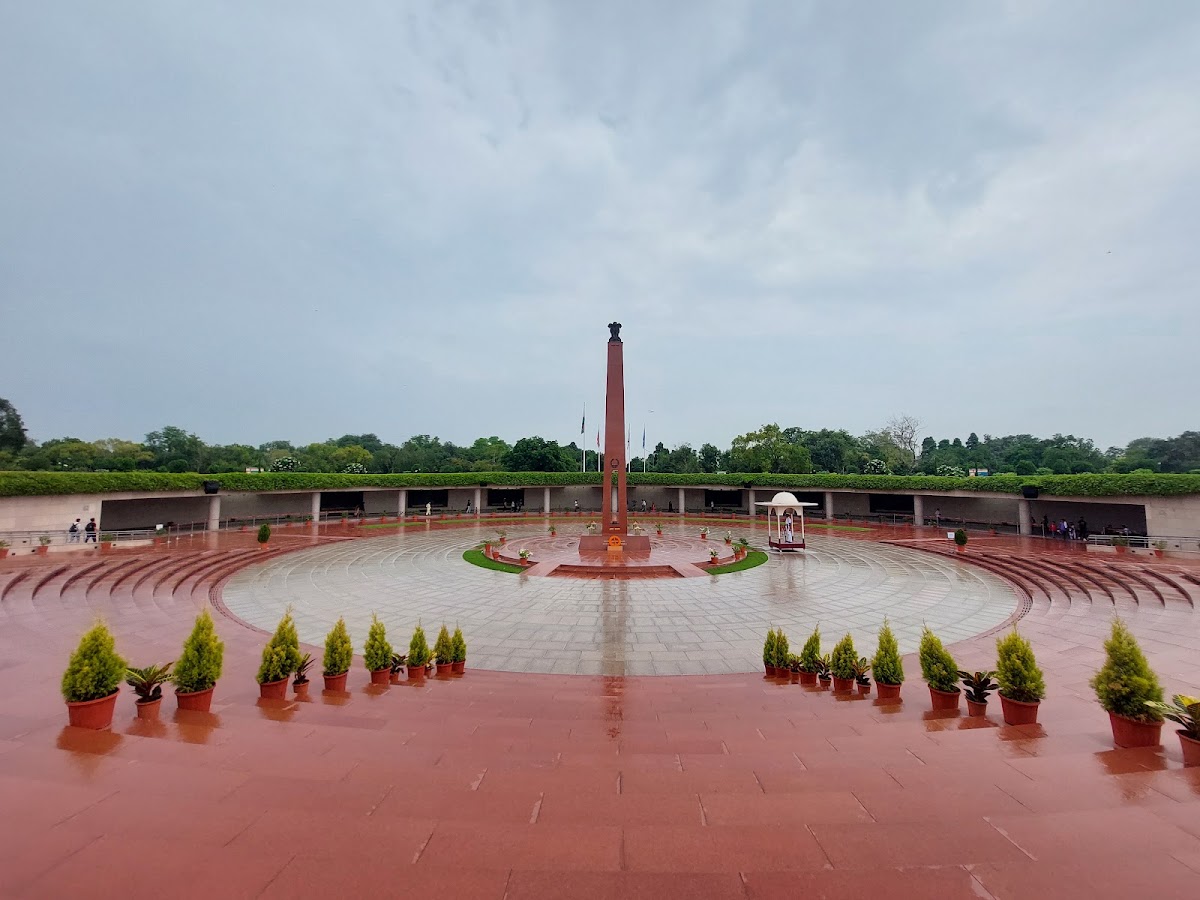 India Gate photo 3