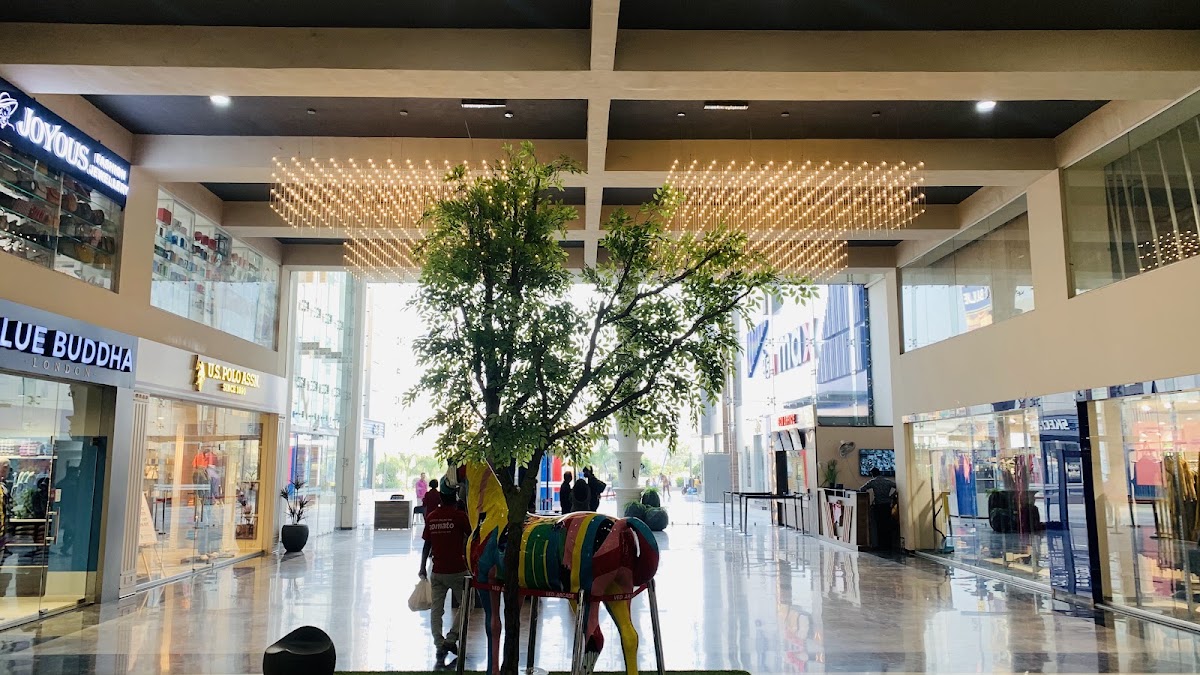 Ved Arcade Mall