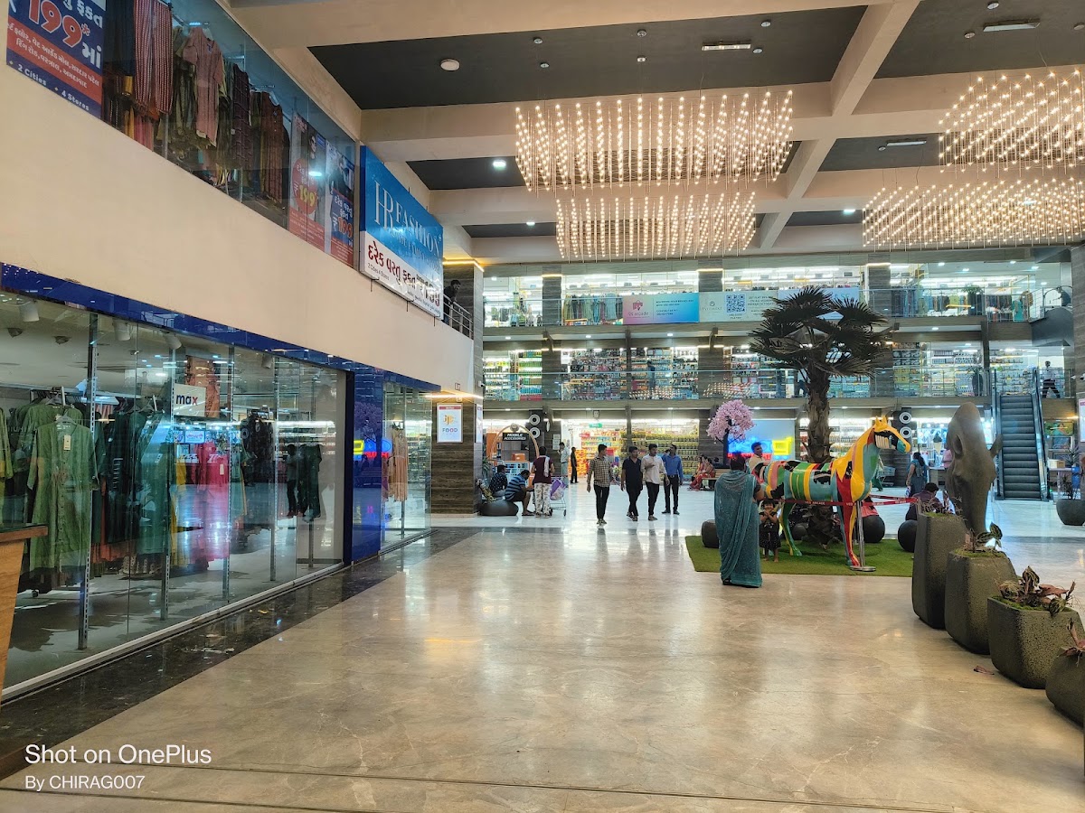 Ved Arcade Mall photo 4