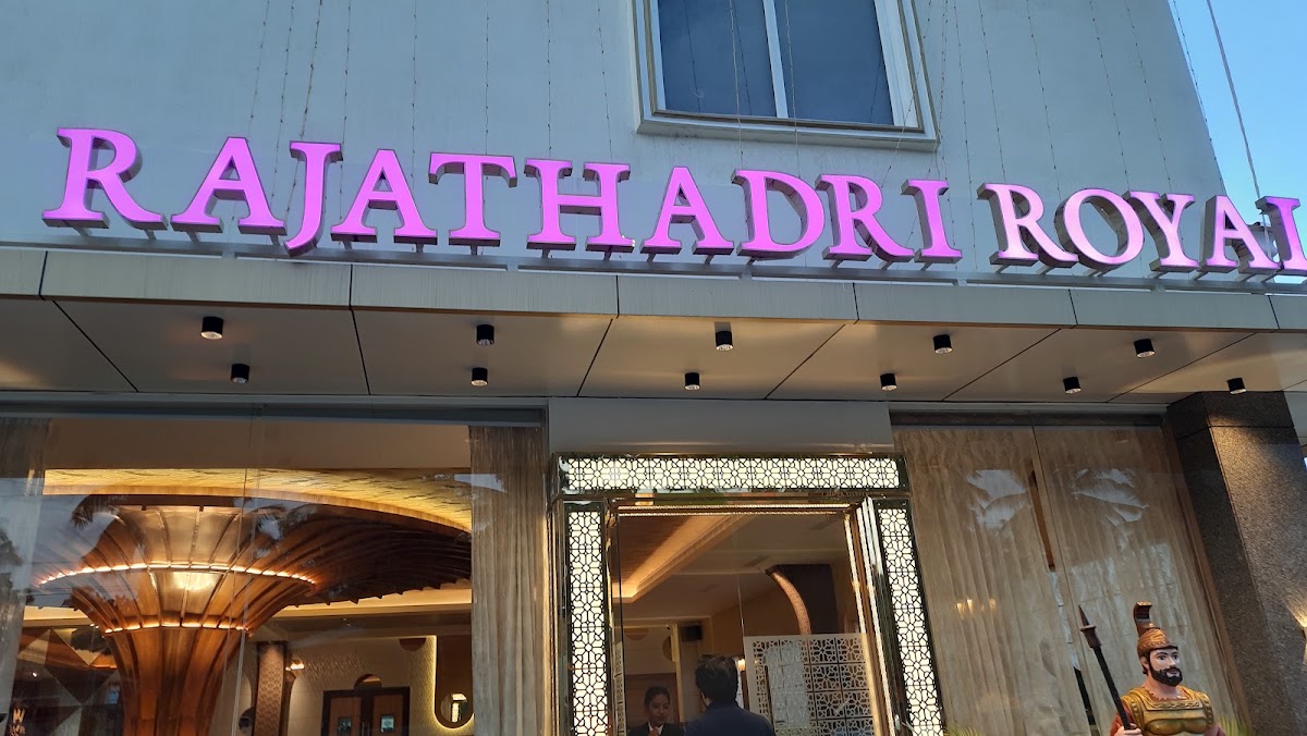 Rajathadri Royal Inn