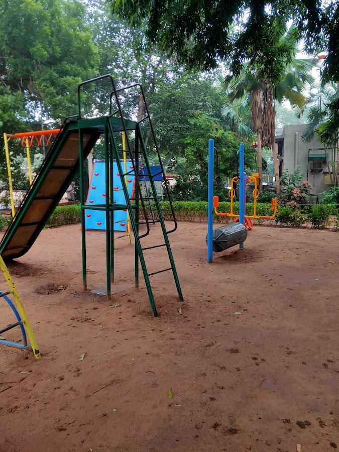 Uttam Nagar Garden photo 6