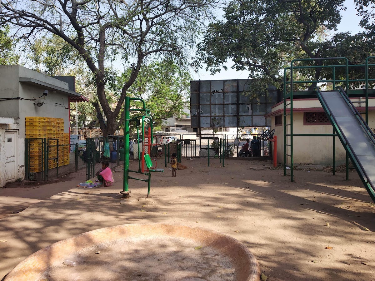 Uttam Nagar Garden photo 9